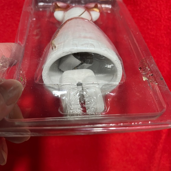 🎄 White & Gold Ceramic Bell Ornaments – Set of 3 (Reindeer, Tree & Santa) – NEW - Picture 12 of 12